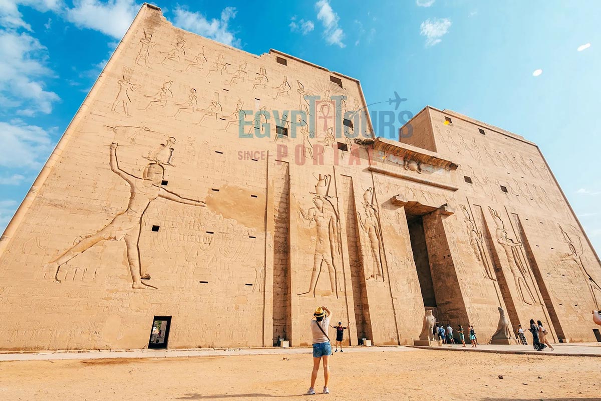 geschichte des edfu tempel - egypt tours portal.jpg