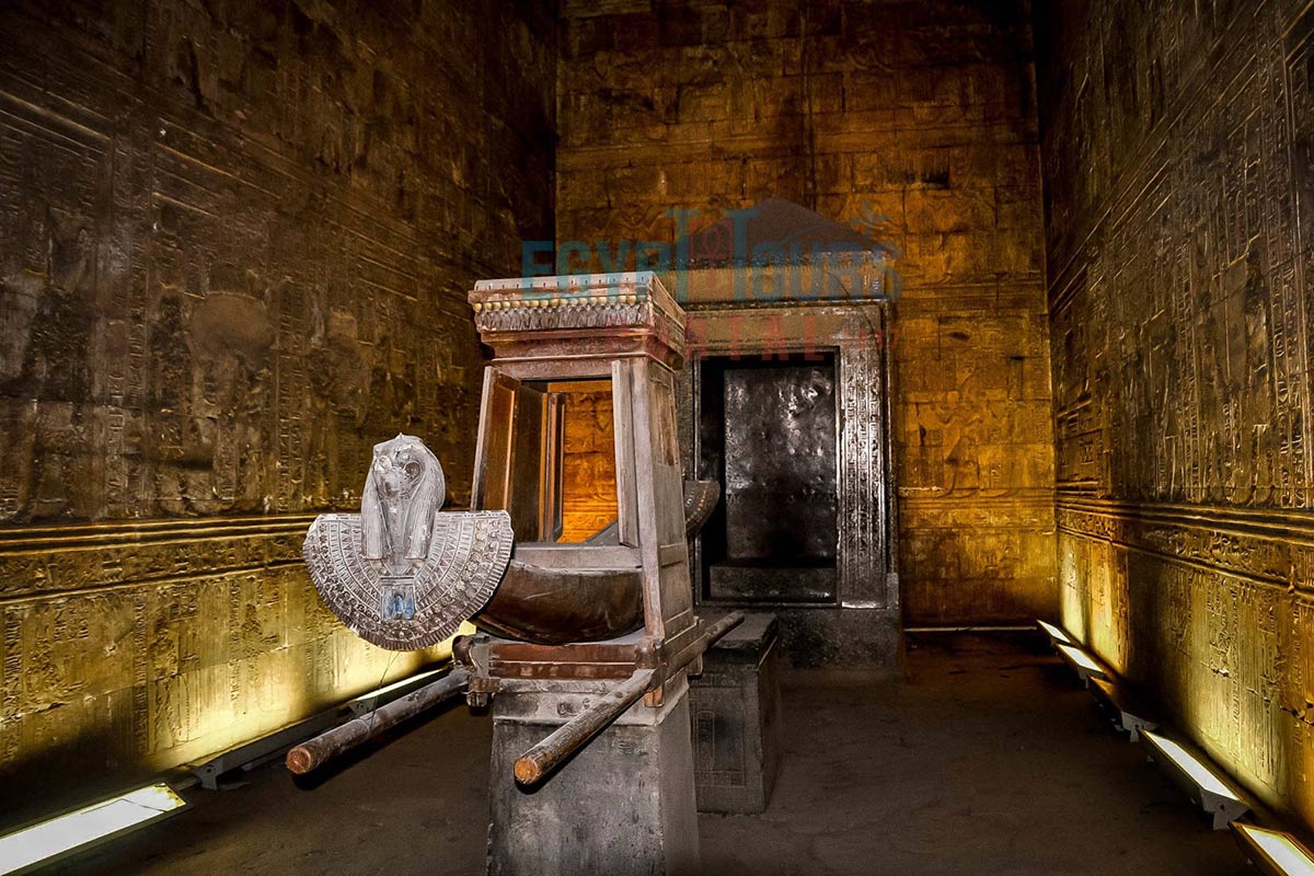 religiöse bedeutung des edfu tempels - egypt tours portal.jpg
