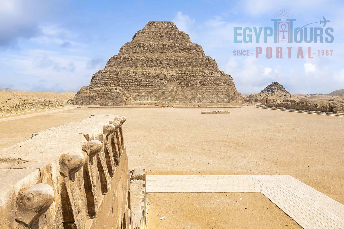 Die Bedeutung der Stufenpyramide - Egypt Tours Portal.jpg