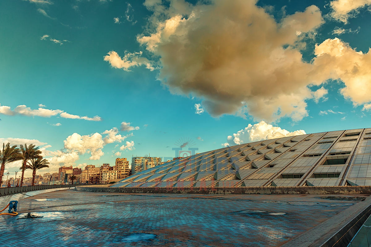 Geschichte der Bibliotheca Alexandrina - Egypt Tours Portal.jpg