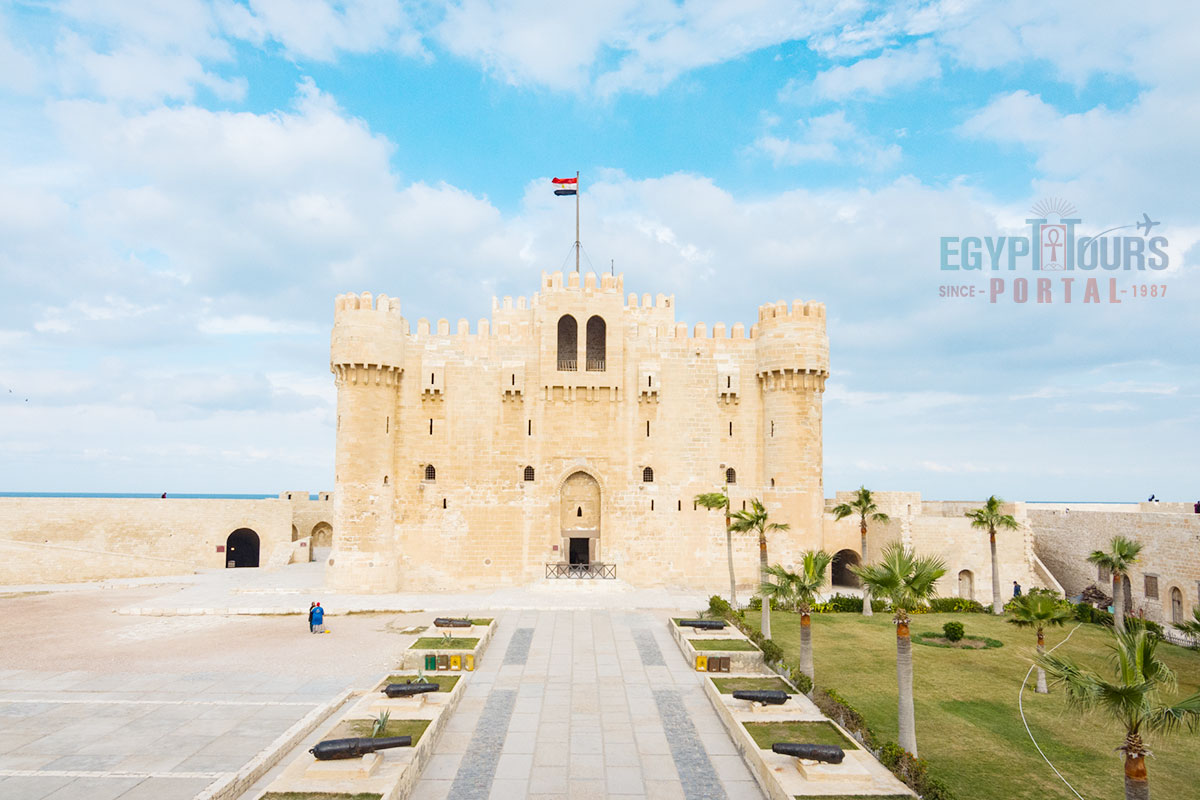 Geschichte der Qaitbay Zitadelle - Egypt Tours Portal.jpg