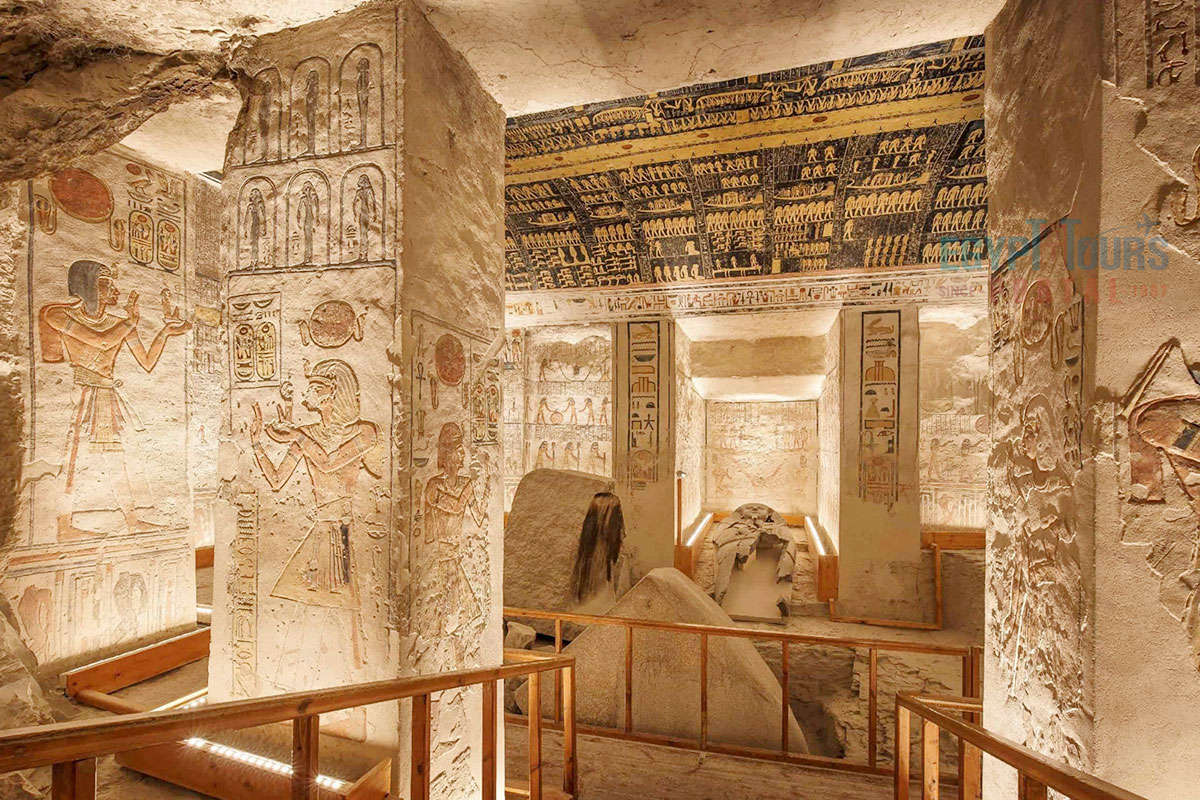 Gräber im Tal der Könige - Egypt Tours Portal.jpg